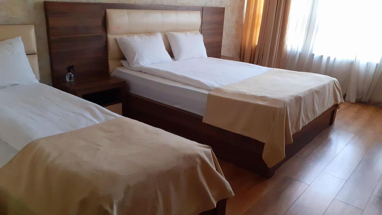 Hotel Lile Tbilisi Exteriér fotografie