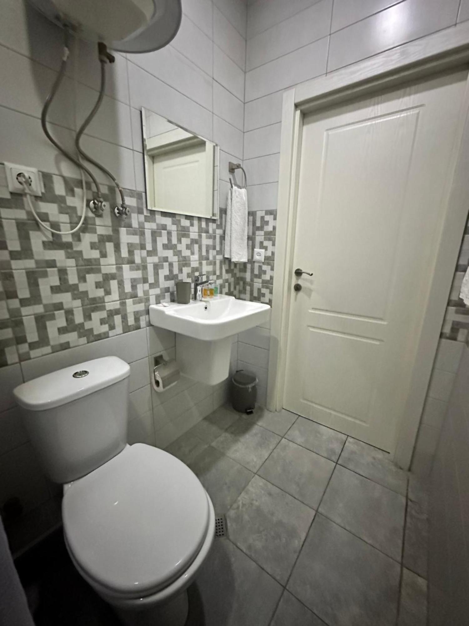 Hotel Lile Tbilisi Exteriér fotografie
